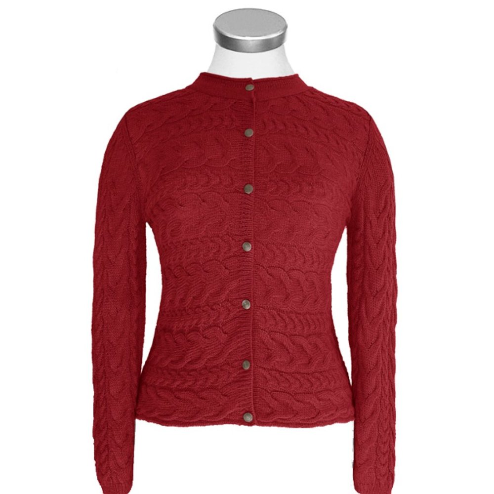 Loose Cable Cardigan. Made in Peru